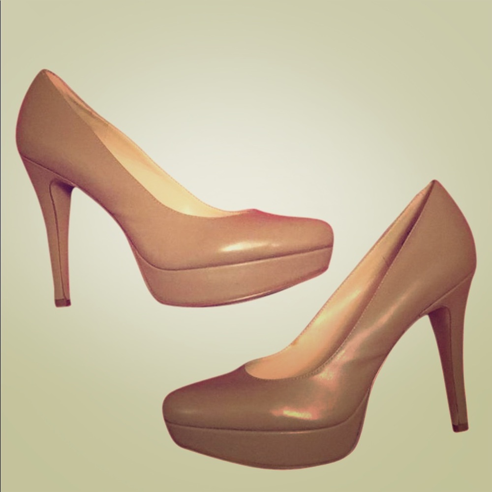Bandolino tan leather pumps